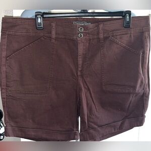 New Without Tags! Color:BROWN! Bermuda Aviator Stretch Twill Mid-Rise Short